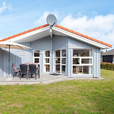 6 Person Holiday Home In Grömitz Extérieur photo
